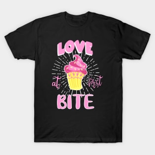 Love at first bite Cupcake T-Shirt